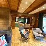 샬레 Le Renard En Bois