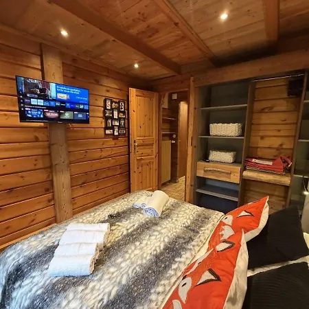 Le Renard En Bois La Bresse