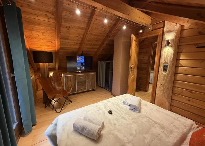 Le Renard En Bois La Bresse